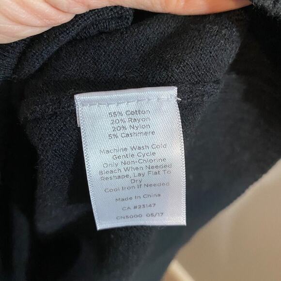 Talbots Black Long Tie Sleeve Sweater Sz S - Picture 5 of 9